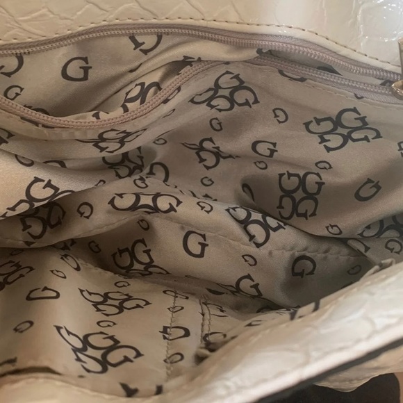 Vintage Guess Handbag - Picture 4 of 6